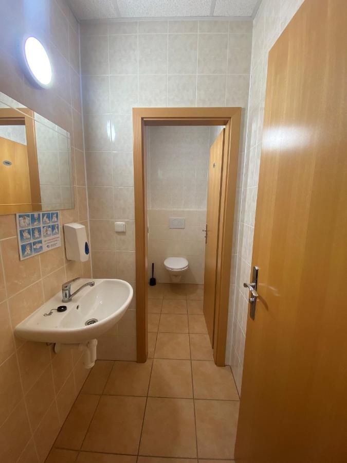 Hostel Hodonin Luaran gambar