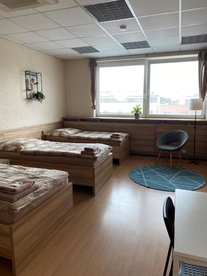 Hostel Hodonin Luaran gambar
