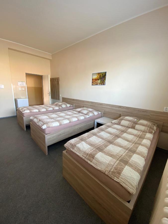 Hostel Hodonin Luaran gambar